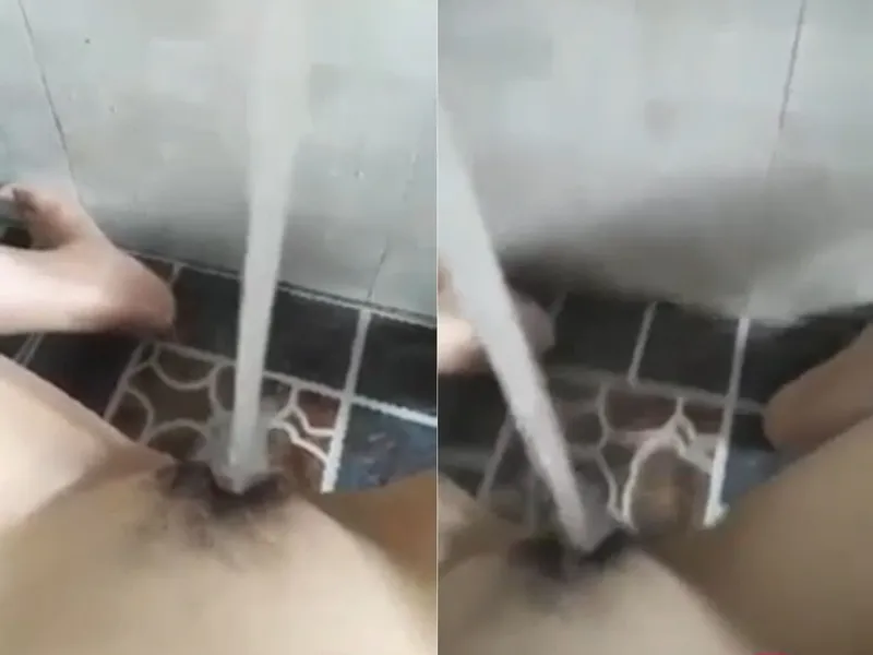 Em người yêu thủ dâm cực mạnh với vòi nước